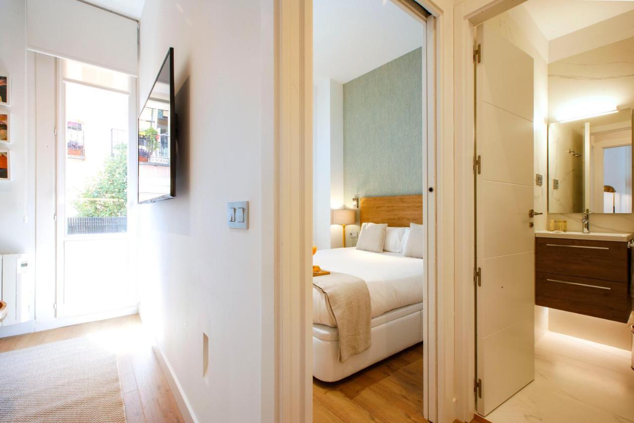 Tirso Suite Мадрид Екстериор снимка