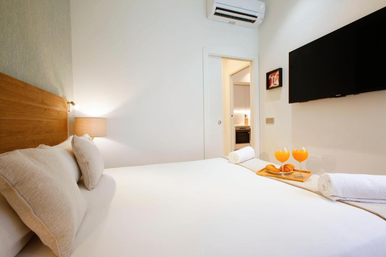 Tirso Suite Мадрид Екстериор снимка