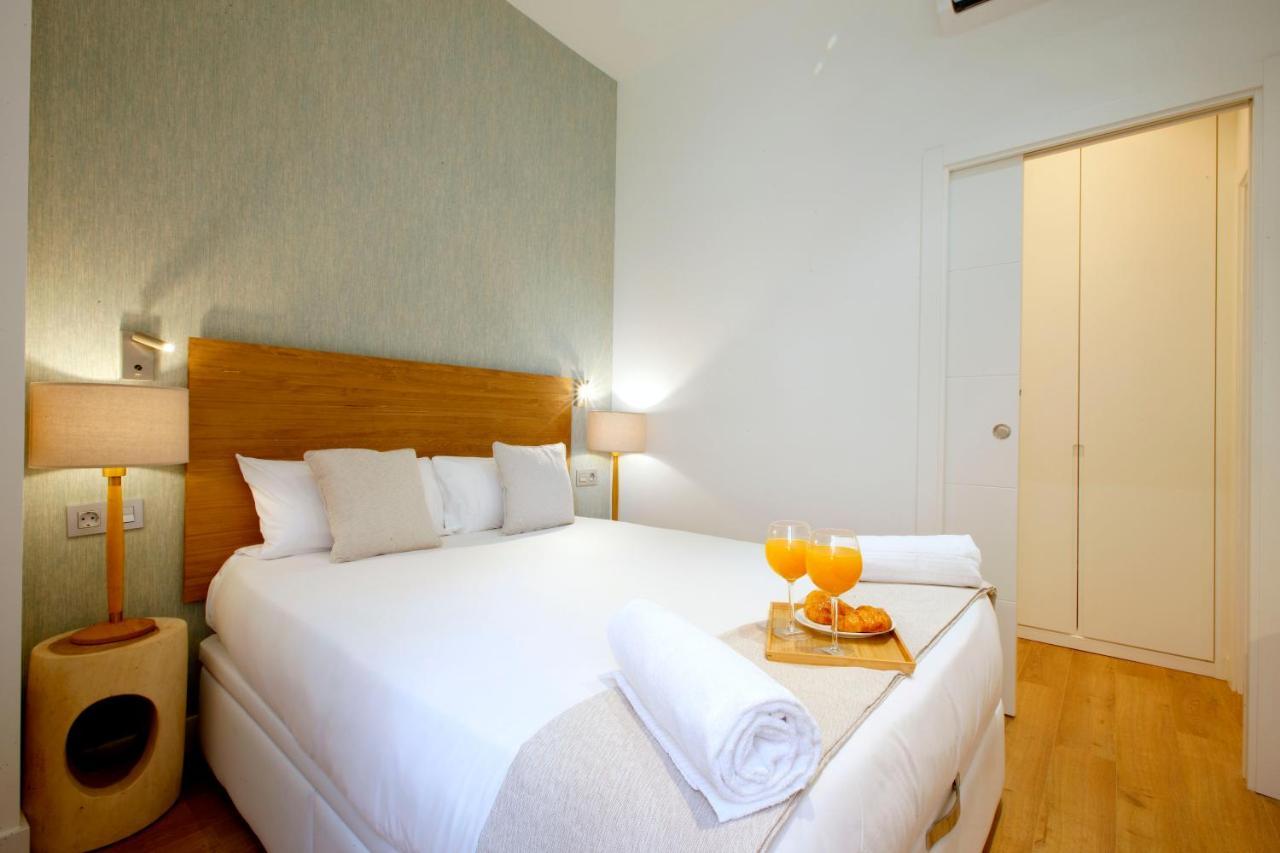 Tirso Suite Мадрид Екстериор снимка